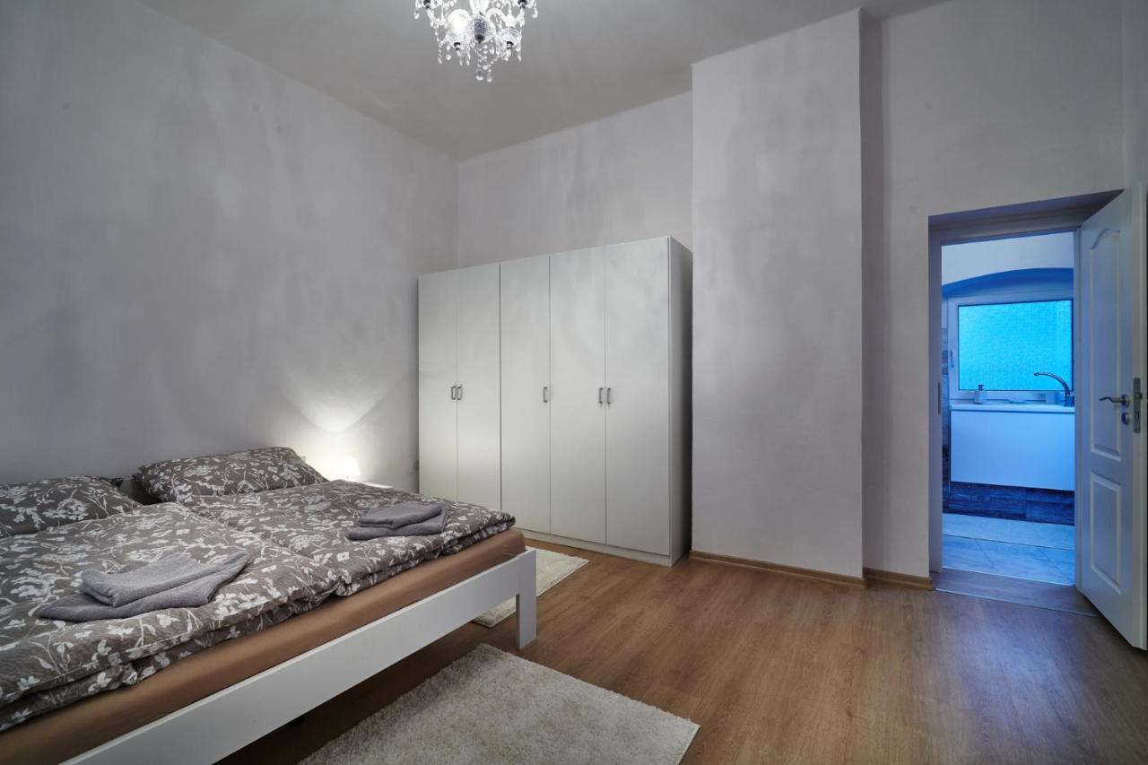 Apartman Bb Centrum Banská Bystrica Exterior photo