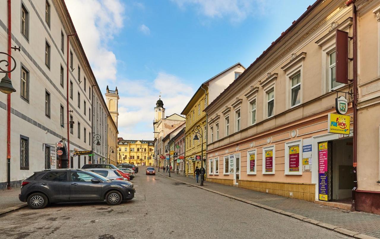 Apartman Bb Centrum Banská Bystrica Exterior photo