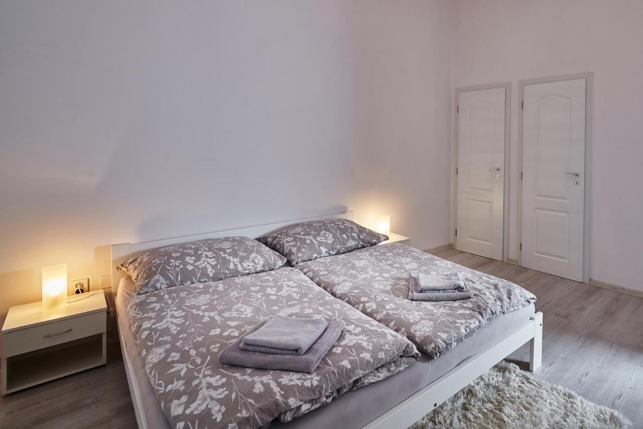 Apartman Bb Centrum Banská Bystrica Exterior photo